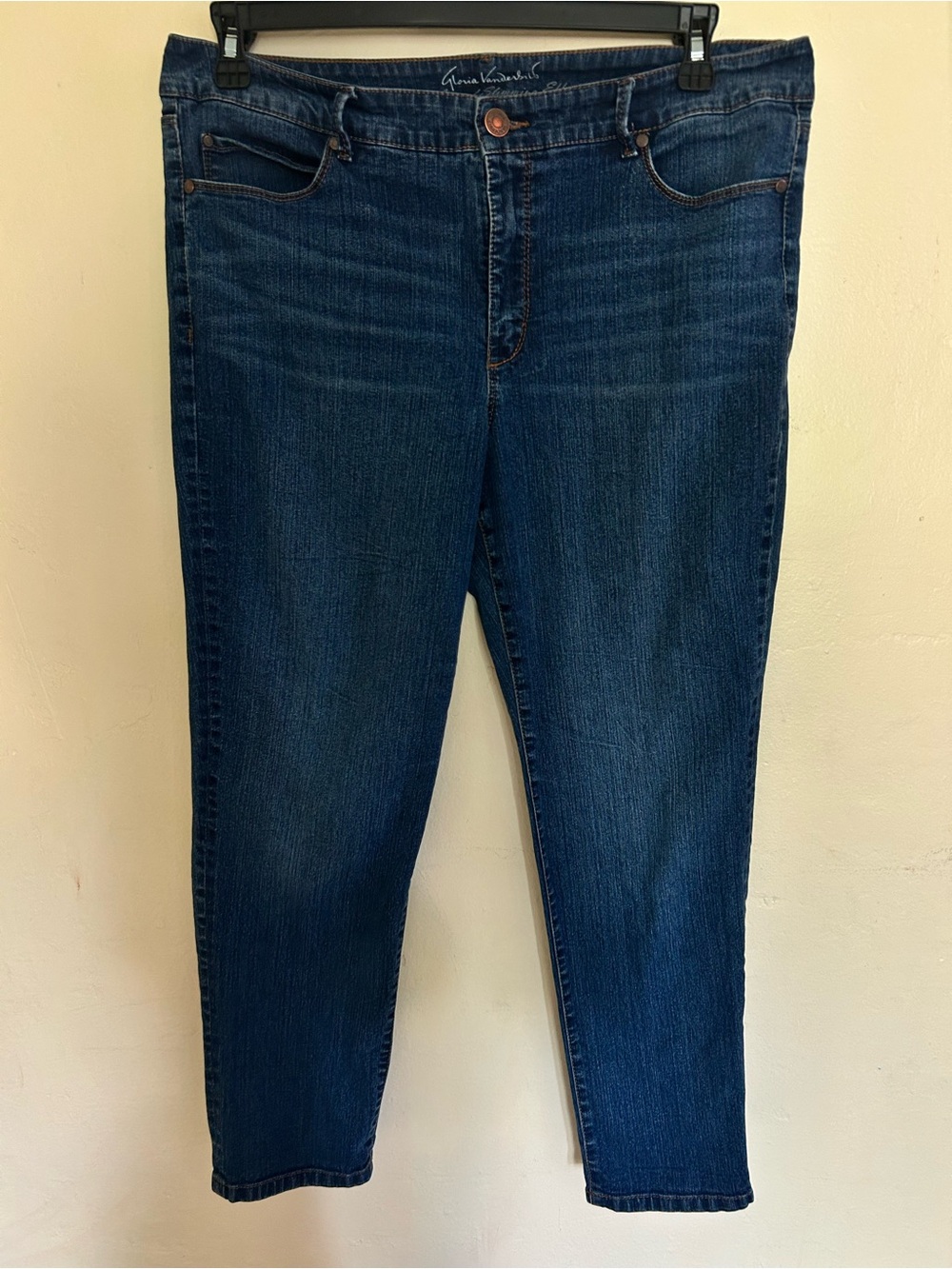 Gloria Vanderbilt Dark Blue Cropped Women's Jeans